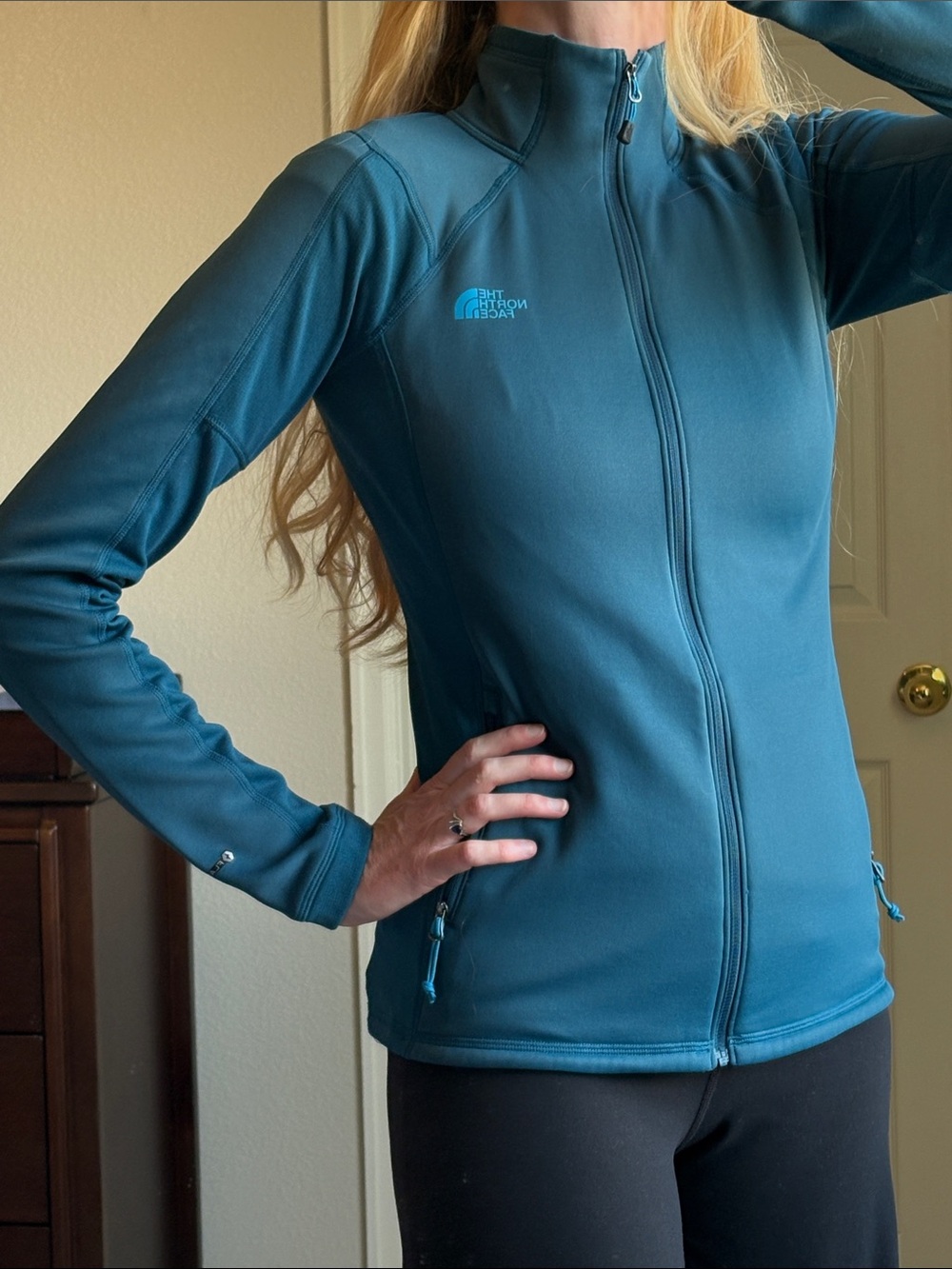 The North Face Women’s Blue Soft Shell Full Zip FlashDry Jacket Size XS‎